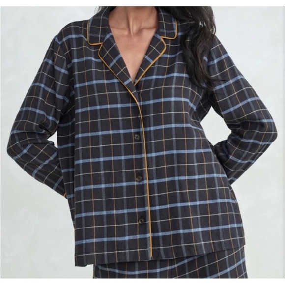 Jenni Kayne Navy Plaid Pajama Set - Picture 3 of 10